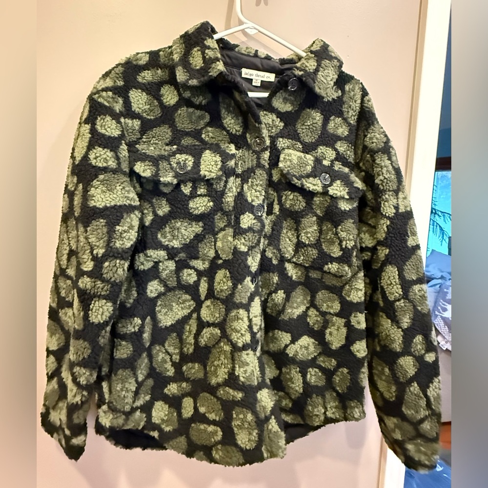NWOT INDIGO thread company, Olive &black fleece jacket size medium